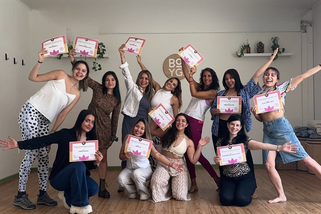 Generación de instructoras certificadas Boticaria Yoga